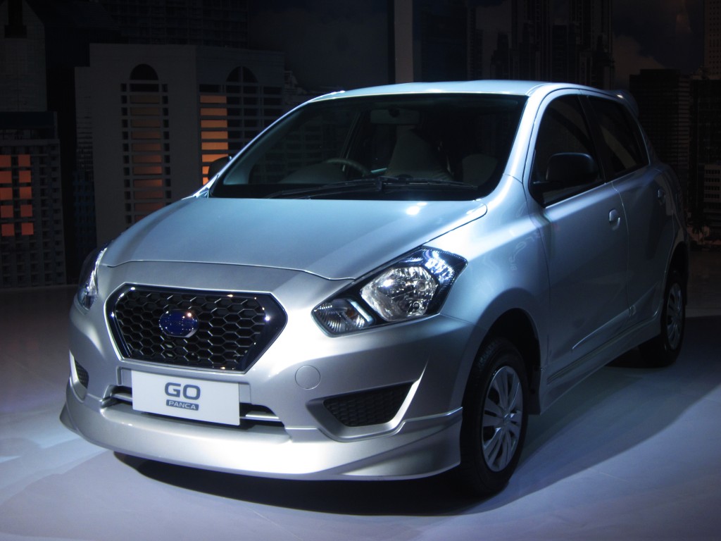 DATSUN 02