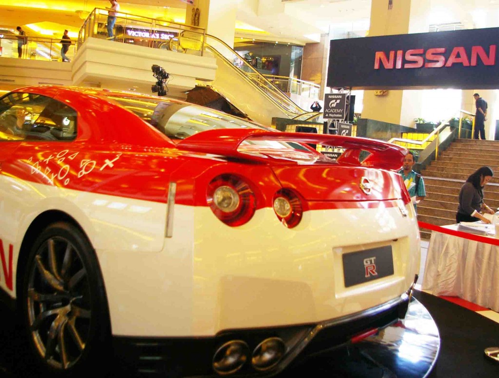 nissan gtr academy