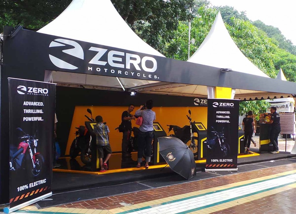Zero Motorcycles di tumplek blek.jpg