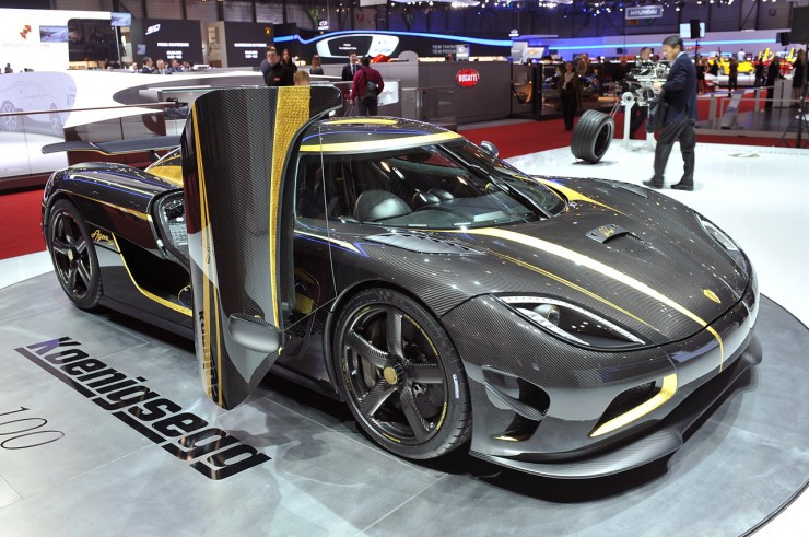 Koenigsegg Agera S. Full serat karbon