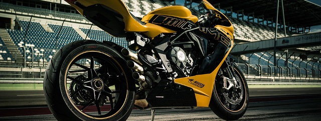 F3 800