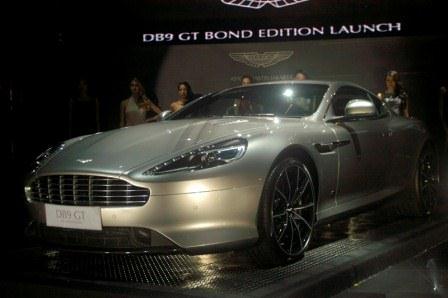 Aston Martin DB9 GT Bond Edition