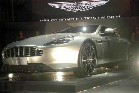 Aston Martin DB9 GT Bond Edition