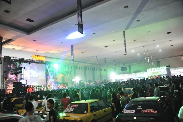 kontes modifikasi HIN