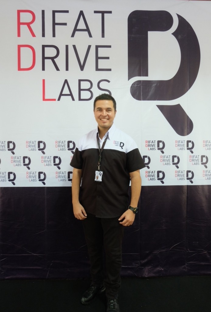 Rifat Drive Labs didirikan Rifat Sungkar sebagai wahana edukasi keselamatan berkendara.