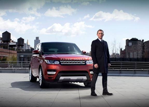 Mobil Land Rover identik dengan pria sejati.