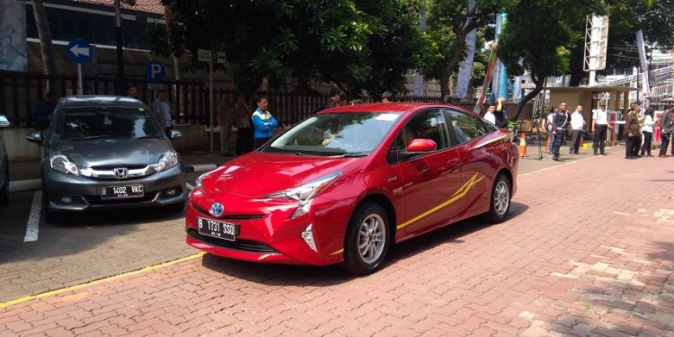 mobil listrik