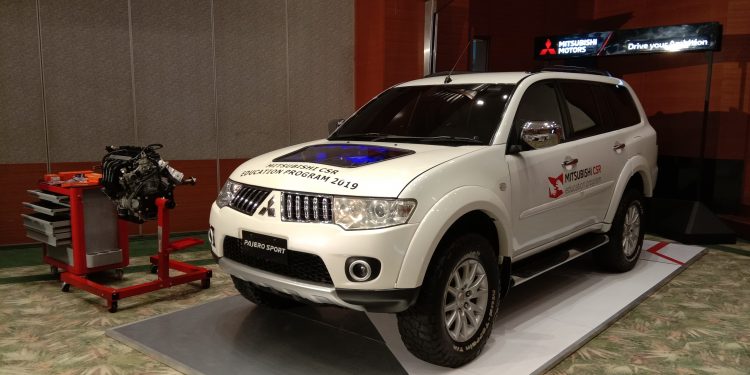 Mitsubishi donasikan mobil