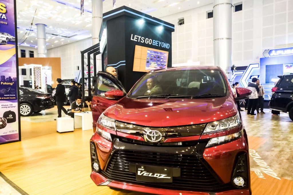 Booth mobil Toyota dari Auto2000 di GIIAS Surabaya 2019