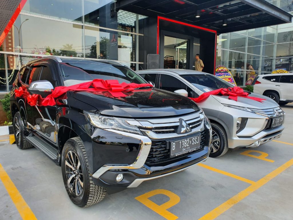 Pembukaan diler Mitsubishi di Cikokol Tangerang