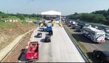 Berlibur Menggunakan Kendaraan