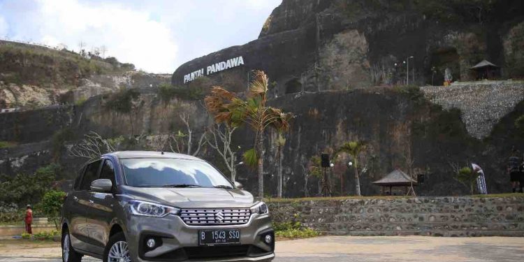 rental mobil di bali