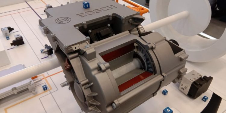 Bosch turut hadir di GIIAS, mencoba kenalkan teknologi keselamatan.