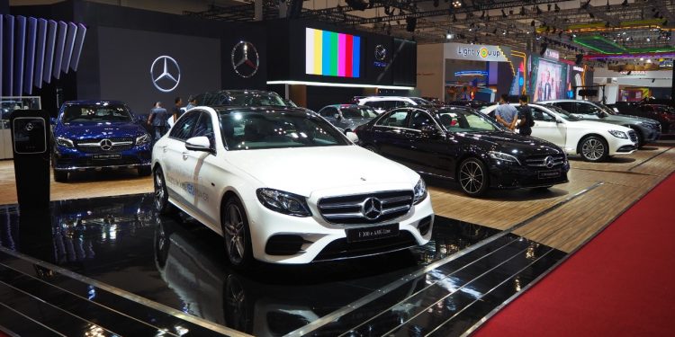 Mercedes Benz E 300 e AMG Line