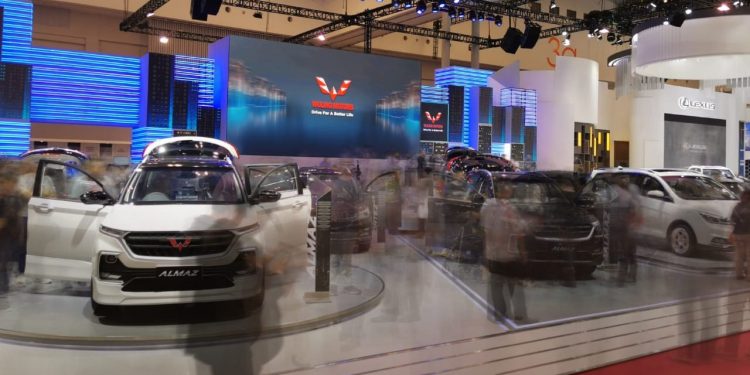 Penjualan mobil baru mulai tumbuh