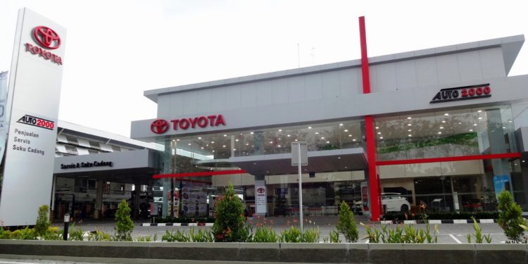 Program di hari kemerdekaan Auto2000