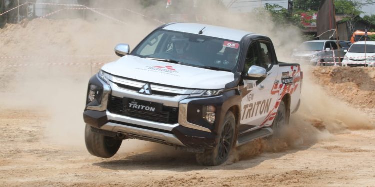 Mitsubishi New Triton menyapa 3 kota di Indonesia.