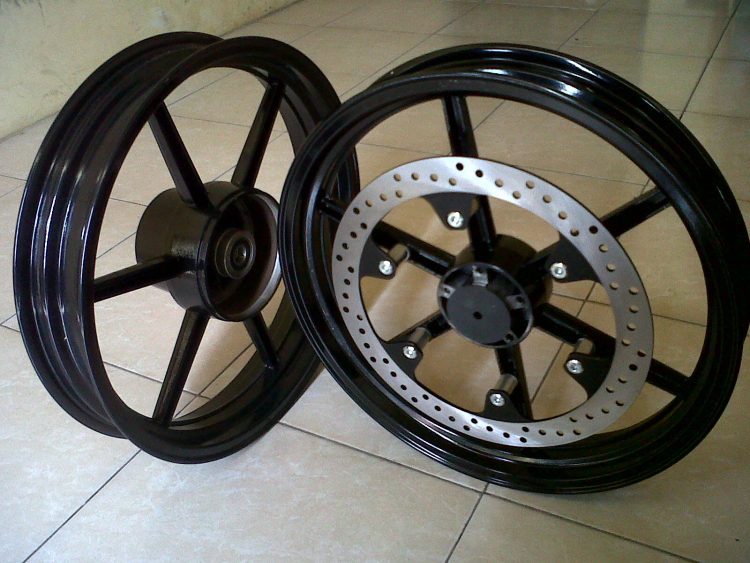Tips Modifikasi Warna Velg Sepeda Motor, Sesuaikan Jenisnya!
