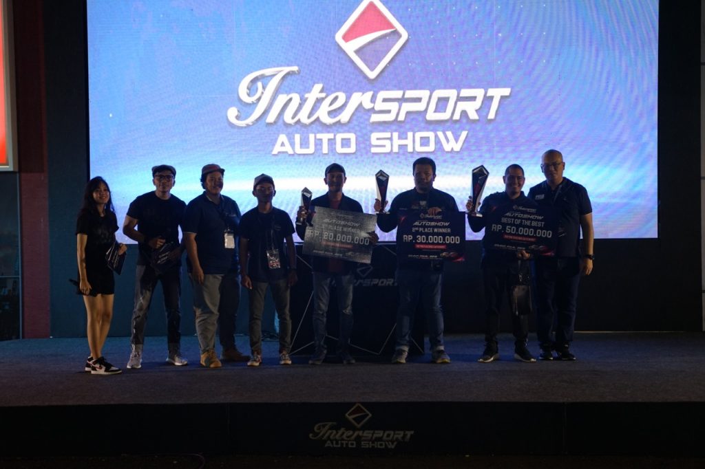 Deretan mobil pemenang kontes modifikasi Intersport World Stage 2019.