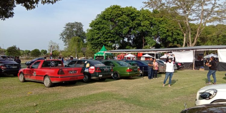 Ribuan mobil menghadiri Jambore Nasional Mercedes-Benz 2019. Jambore ini merupakan ke-14 dan digelar di Jogjakarta.