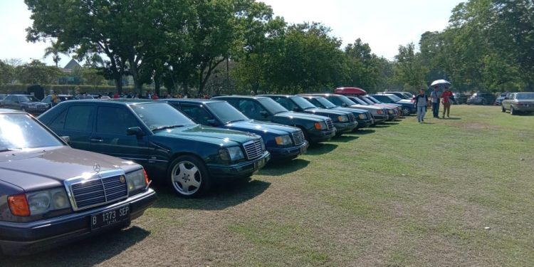 Ribuan mobil menghadiri Jambore Nasional Mercedes-Benz 2019. Jambore ini merupakan ke-14 dan digelar di Jogjakarta.