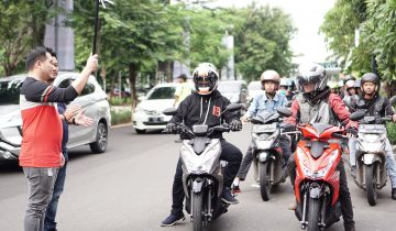 Para pengguna Honda BeAT diajak melakukan rolling thunder