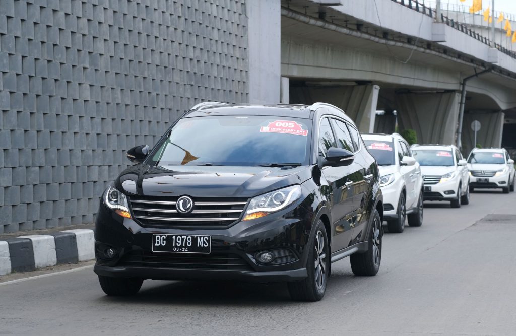 Peserta DFSK Glory Day lakukan mini touring