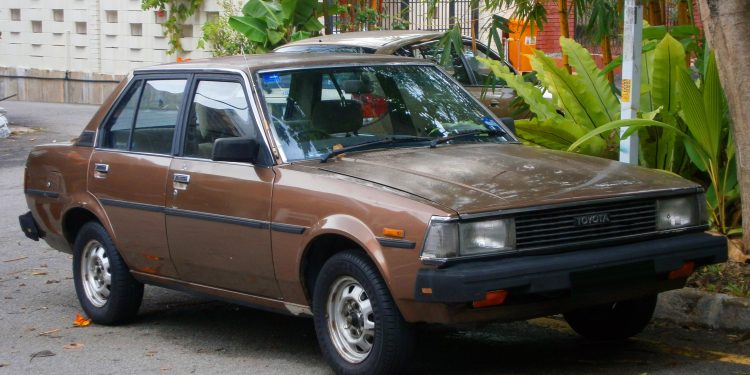 Toyota Corolla E70, wikipedia