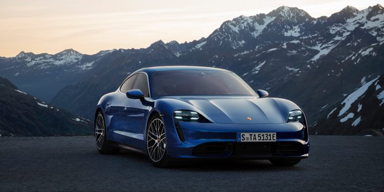 Porsche Taycan segera mengaspal di Indonesia