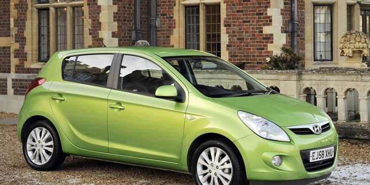 mobil bekas hyundai