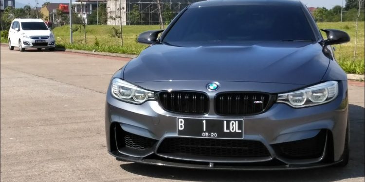 Tampak depan BMW M4, photo: BMW Blogger