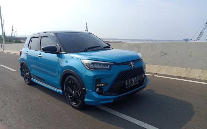 Test drive Toyota Raize
