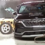 uji tabrak Kia Carnival