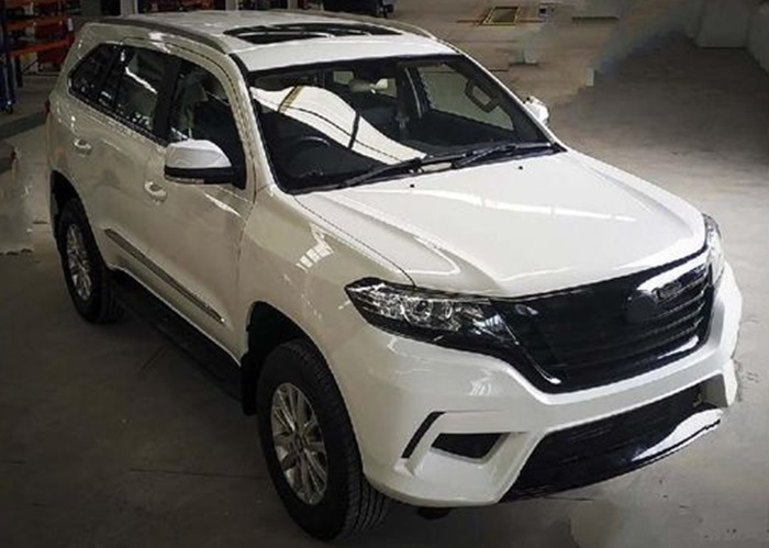 SUV Esemka