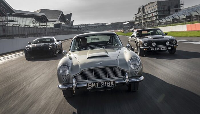 Mobil James Bond Aston Martin