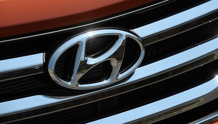 Ilustrasi Logo Hyundai - krisis chip semikonduktor