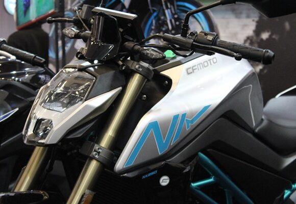 CFMoto 250NK