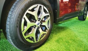 Subaru Forester 2.0i-L dan 2.0i-S