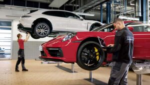 biaya servis porsche