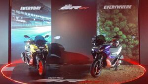 Aprilia SR-GT 200 meluncur