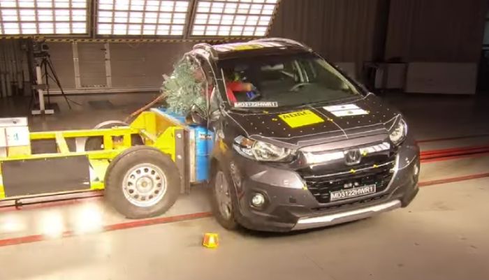 Hasil Uji Tabrak Honda WR-V