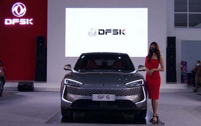 Mobil Listrik Seres SF5