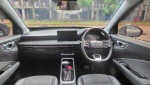 Interior Wuling Alvez