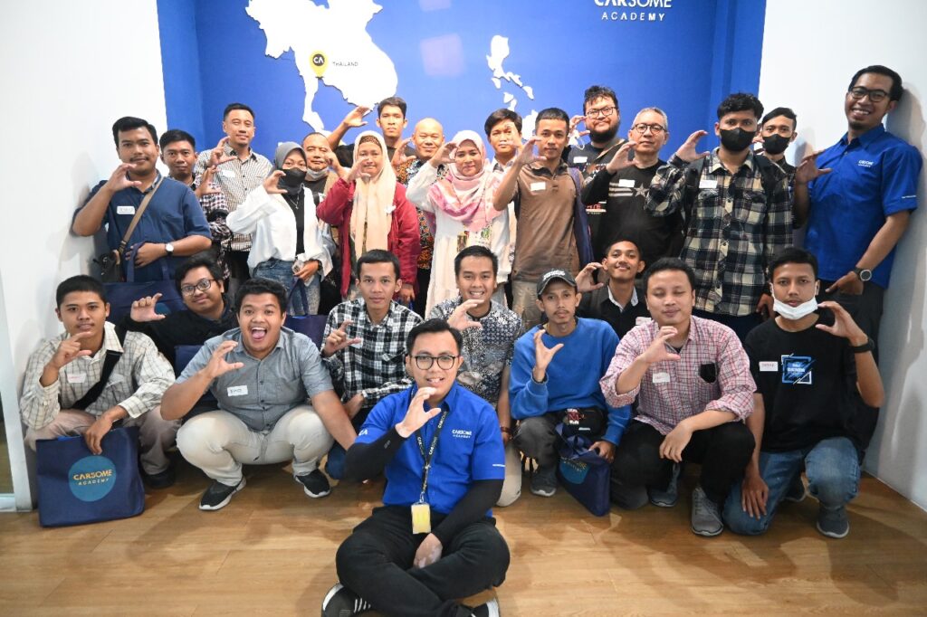 CARSOME Academy dan Karier.mu