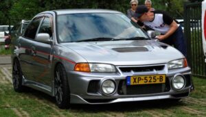 Spesifikasi Mitsubishi Lancer Evo 4, Suguhkan Kecepatan dan Kestabilan