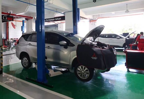 Diler Mitsubishi PIK 2