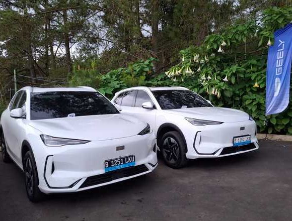 Test Drive Geely EX5
