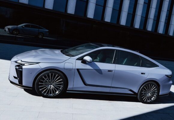 Mewahnya Wujud The All New Lexus ES dalam Kemasan HEV dan BEV-2