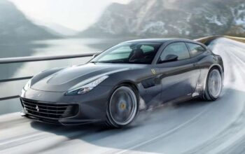 Ferrari GTC4Lusso_ Gran Turismo V12 dengan Sentuhan Kenyamanan